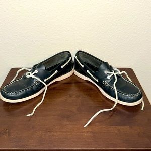 Brooks Brothers Men’s US 9 Navy Boat Shoes